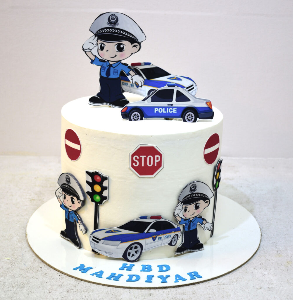 کیک تولد پسرانه با طرح پلیس