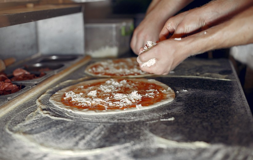 طرز تهیه خمیر پیتزا ایتالیایی