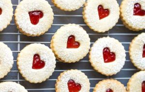 طرز تهیه شیرینی ماندل بولار